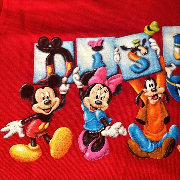 Vintage 90s Disney Disneyland Red Youth Kids Tee t-shirt size Medium NWOT - Picture 9 of 12